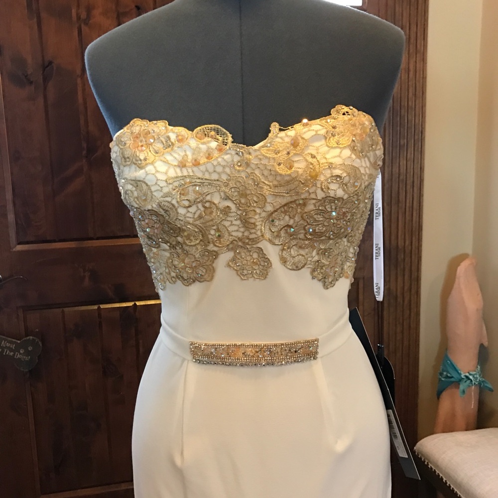 🔥Terani Ivory & Gold Lace Mermaid Gown! NEW!!! - Picture 3 of 8